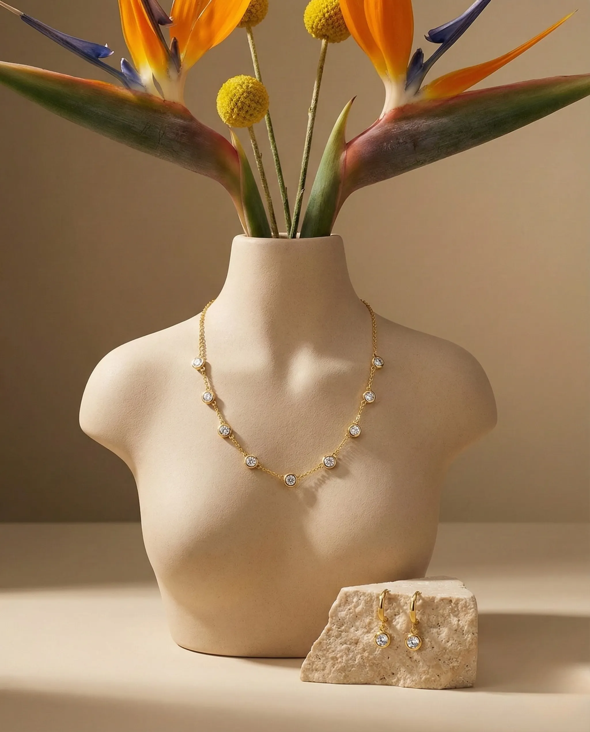 Jewelry-on-a-manequin-neck Jewelry on a manequin neck